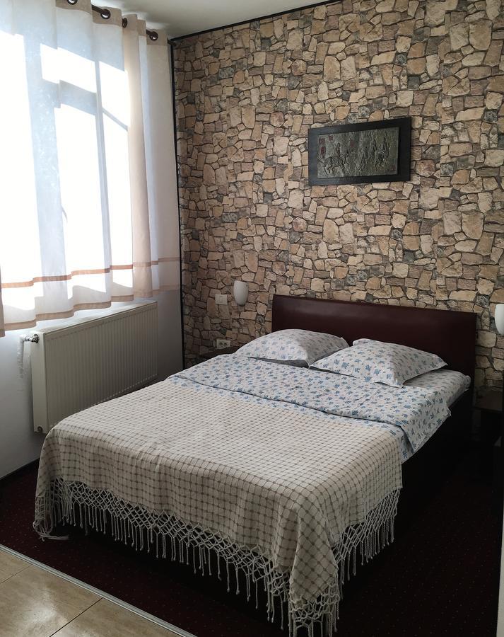 Hotel Taco Бухарест Экстерьер фото