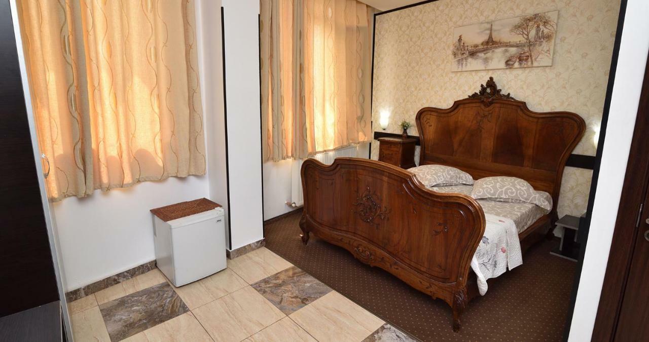 Hotel Taco Бухарест Экстерьер фото