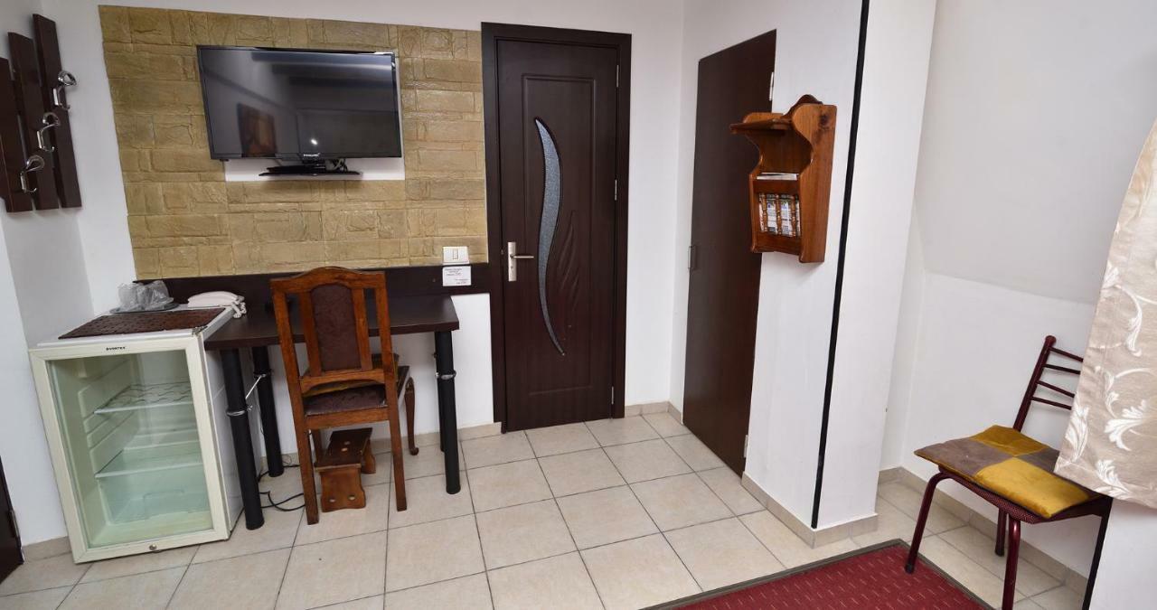 Hotel Taco Бухарест Экстерьер фото